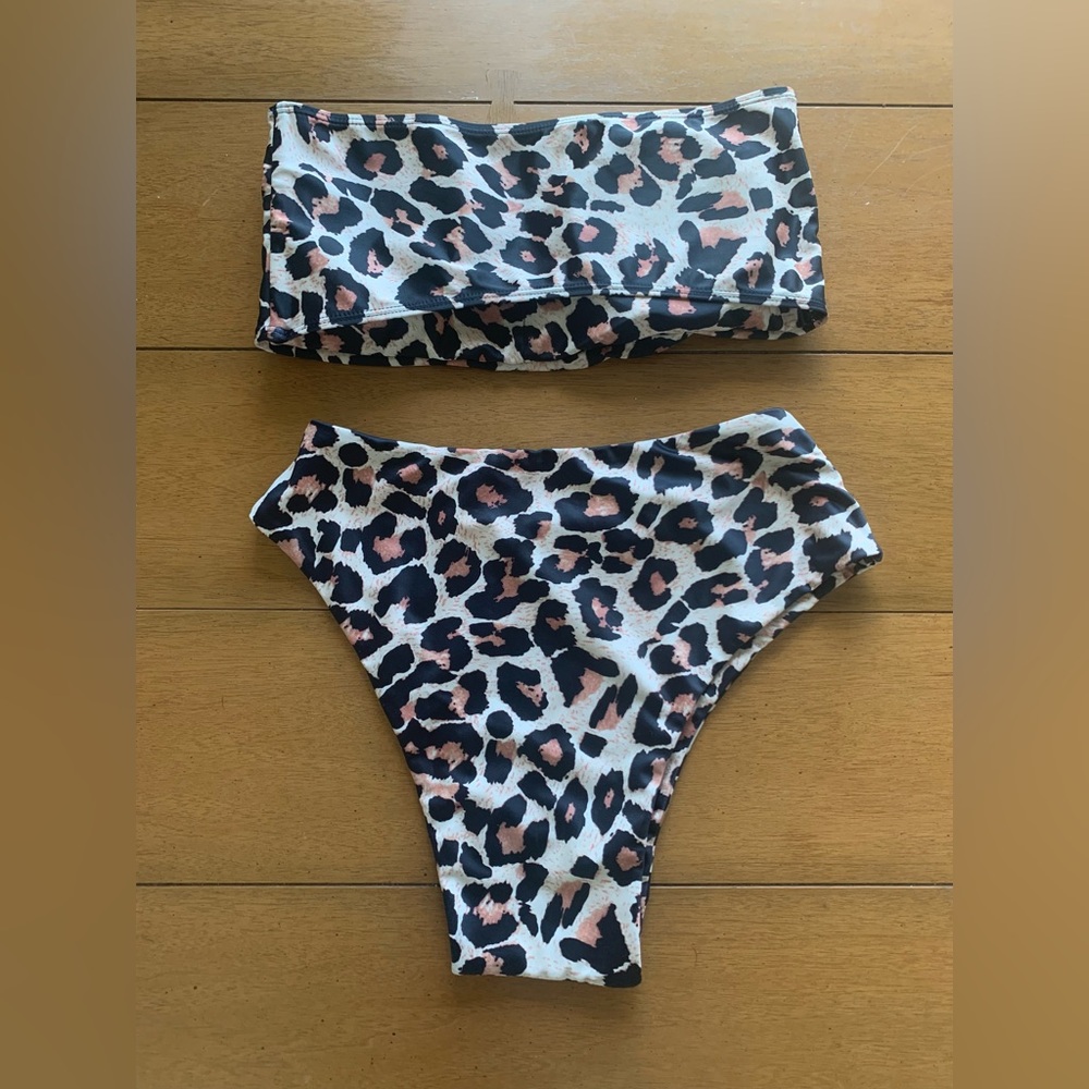 Amazon Leopard Bikini Set - Picture 3 of 3